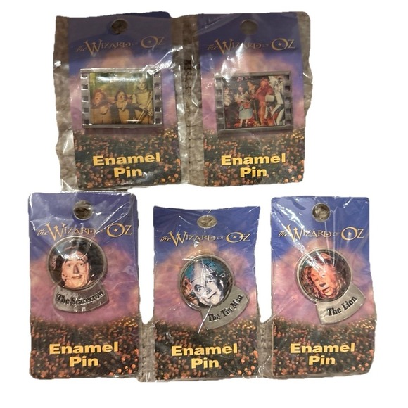 5-1998 Wizard of Oz Enamel Pins- Lion,  Dorothy, Tin Man & Scarecrow - Picture 1 of 3